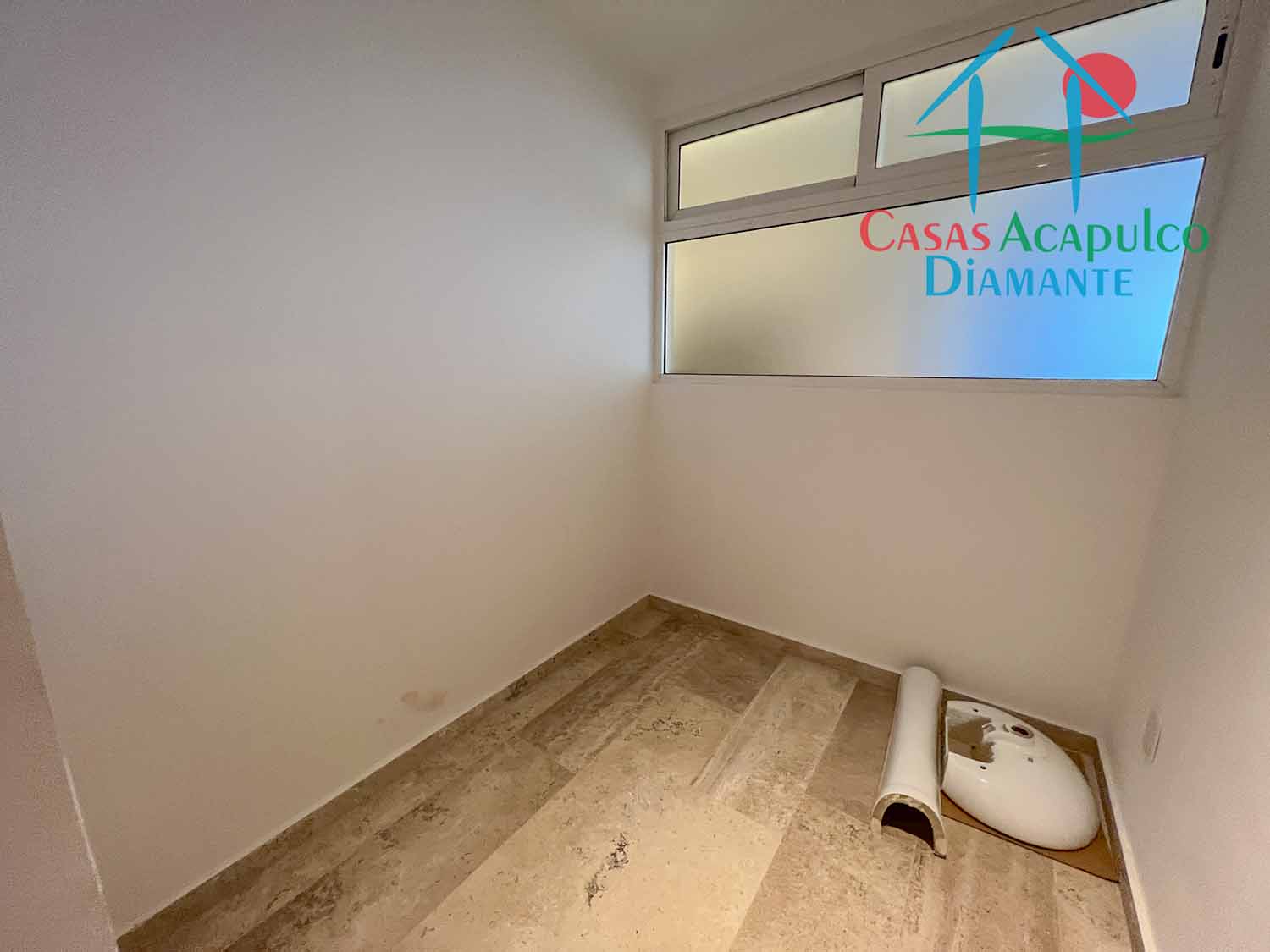 Ikaroa GH 4 - Cuarto de servicio 1